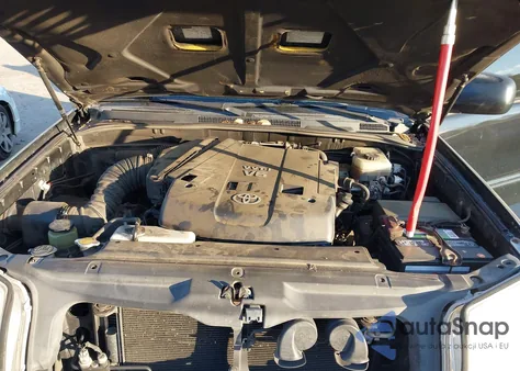 2004 Toyota 4Runner Sr5 V6 from USA, damaged, VIN JTEBU14R540025473